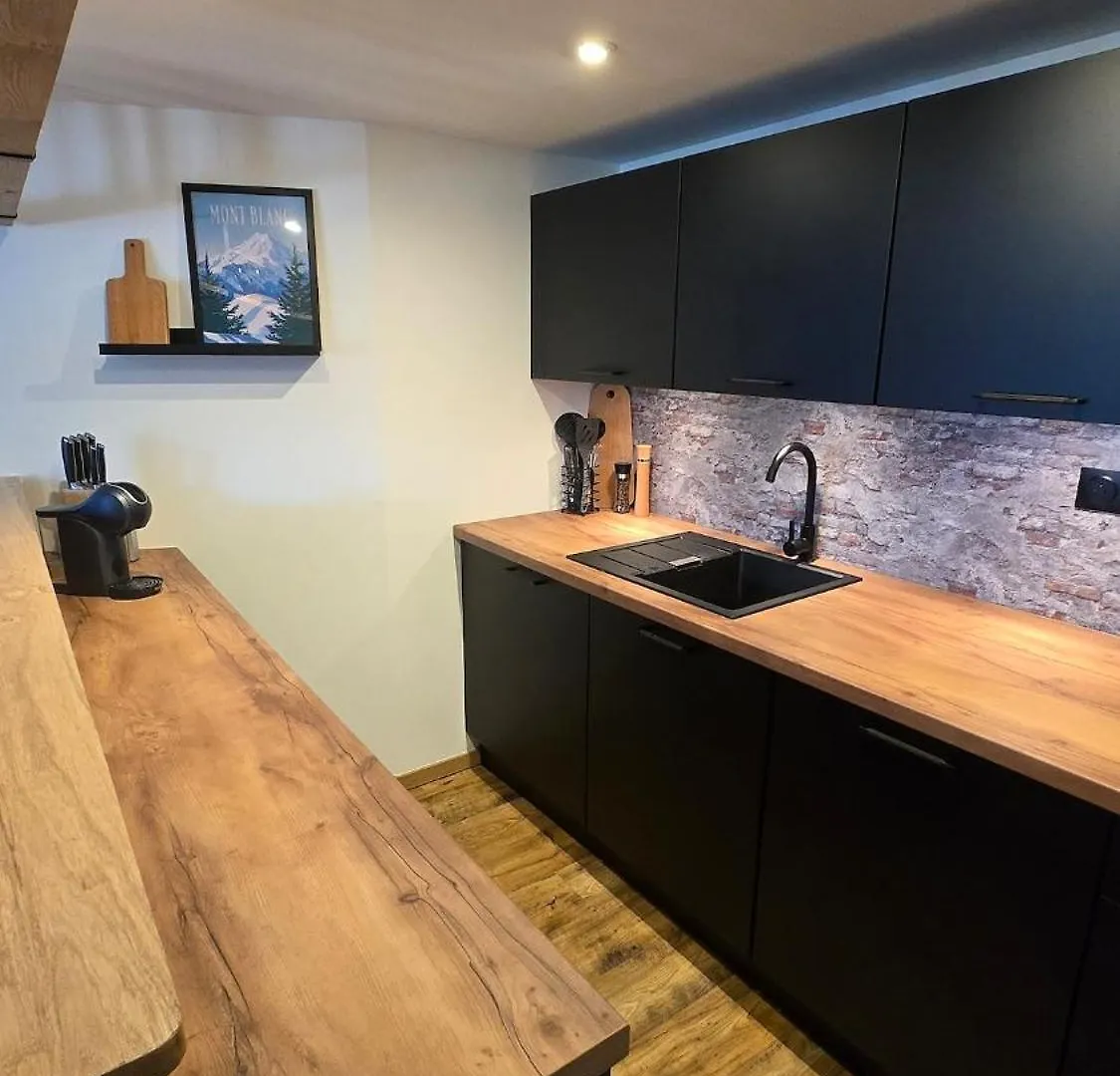 Апартаменты Appartement Atypique Au Coeur De Салланш Франция