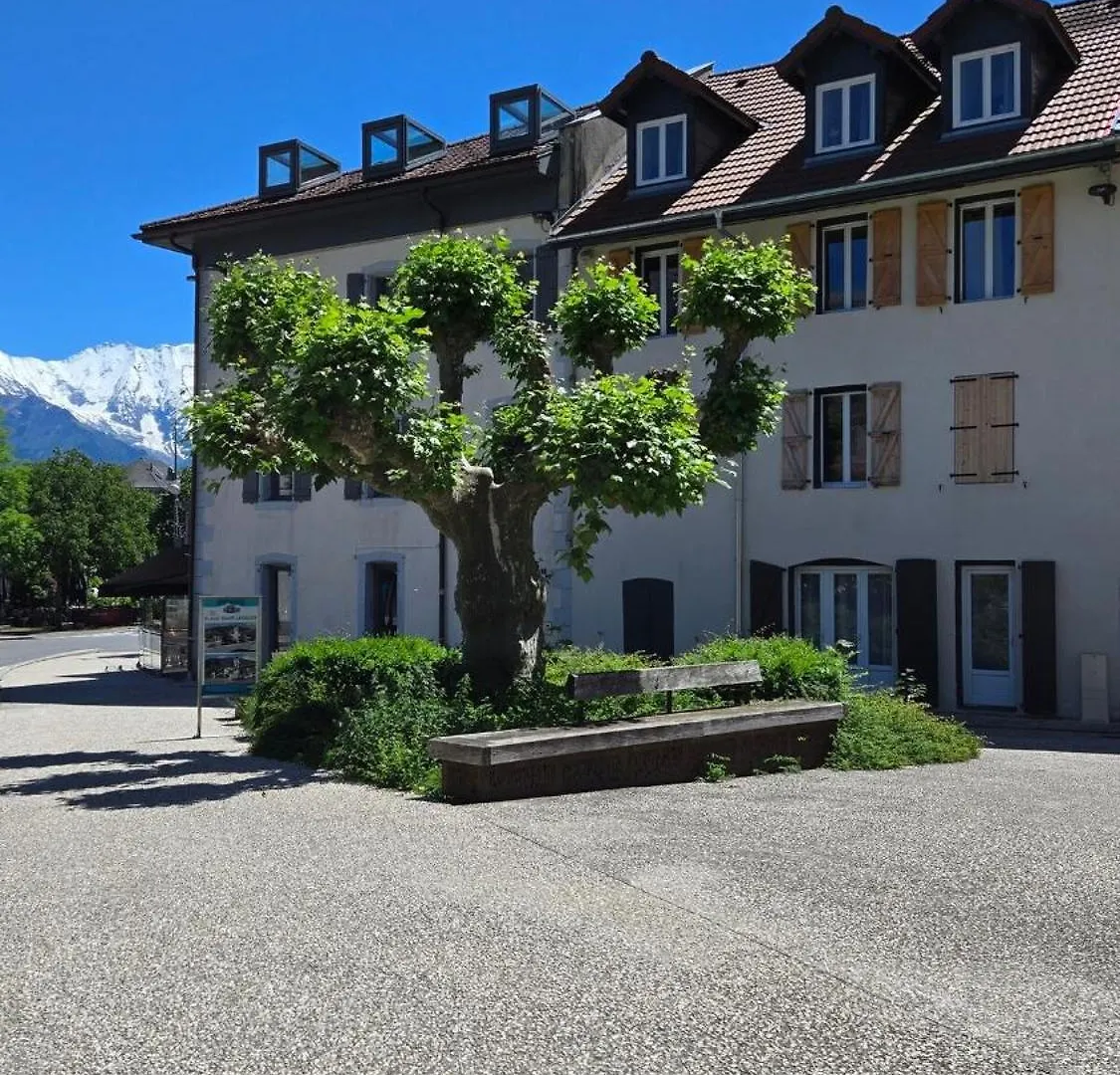 Appartement Atypique Au Coeur De Салланш